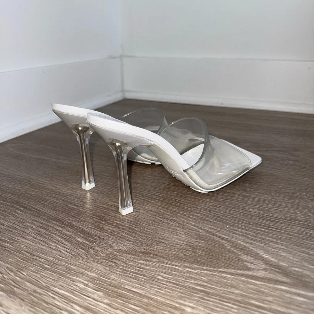 Bottega Veneta Clear and White Heels - Picture 3 of 8
